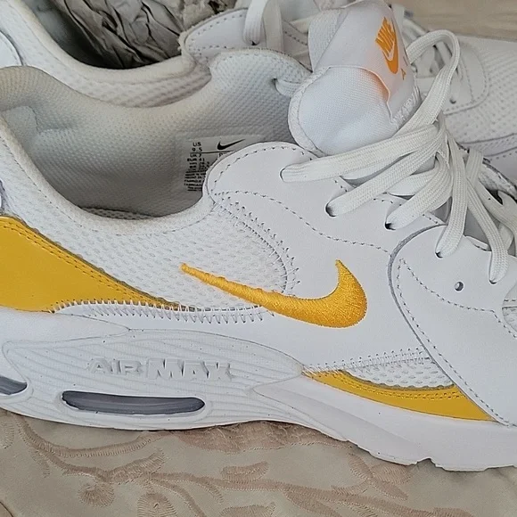 Tennis shoes Nike Air NEW - Picture 7 of 7